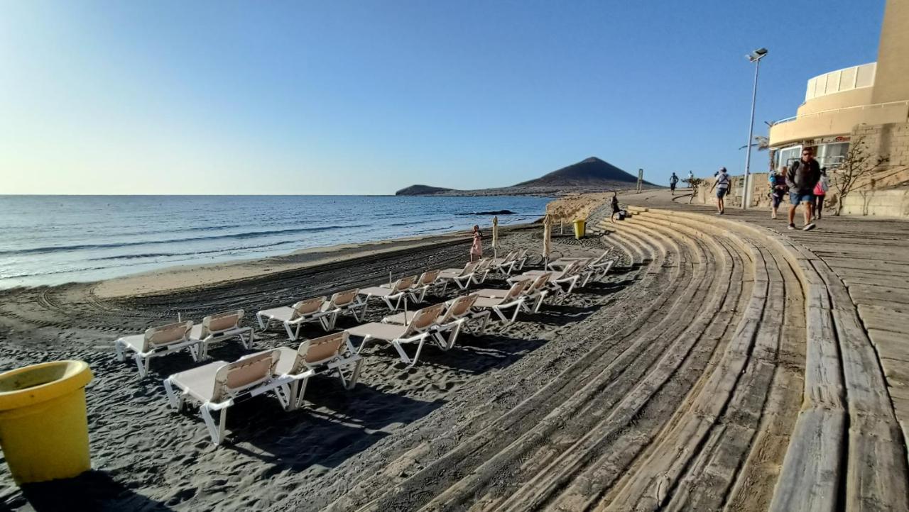 Views Of El Medano Beach, Two Exterior photo